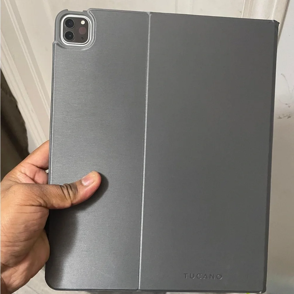 Apple Black Tablet with Sleek Design and Glossy Finish